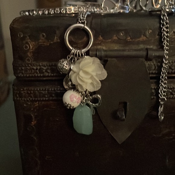 Bundle Silver Color Jewelry - Picture 2 of 5